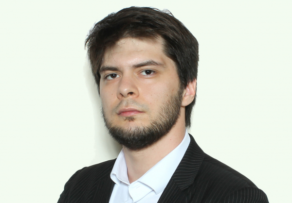 Магомед Магомедов: &laquo;Массовый покупатель переходит на базовый ассортимент&raquo;