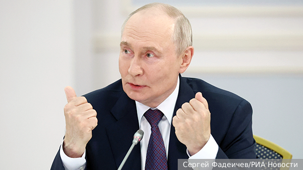 Путин поручил использовать ИИ для развития общественного транспорта