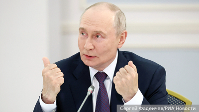 Путин поручил использовать ИИ для развития общественного транспорта