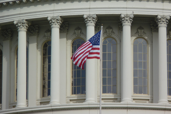 Политолог Блохин: Американские граждане не одобряют ведение войны в Иране