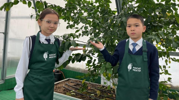 Школьники Астаны участвуют в экологической акции &laquo;Таза Қазақстан&raquo;