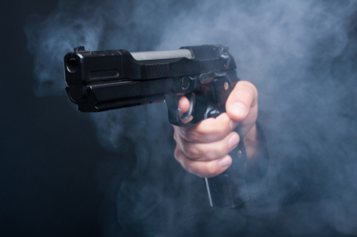 Ученик открыл стрельбу в школе и ранил ребенка