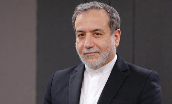 WSJ: США и Израиль временно исключили из списка своих целей главу МИД Ирана Арагчи и спикера парламента Галибафа