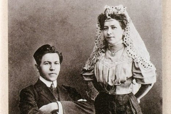 В театре Камала появятся новые памятники