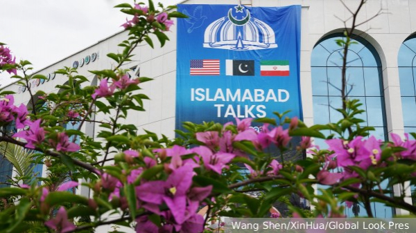 Иран сообщил о продолжении переговоров с США в Исламабаде