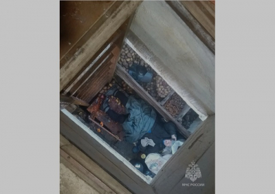 Четыре метра под землей: в Татарстане спасли пенсионерку, провалившуюся в погреб