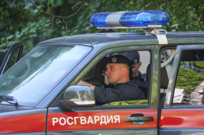 Дебошир с топором ранил прохожего на юго-западе Москвы