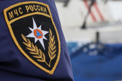 Спасатели МЧС обнаружили живыми троих туристов на горе Мунку-Сардык