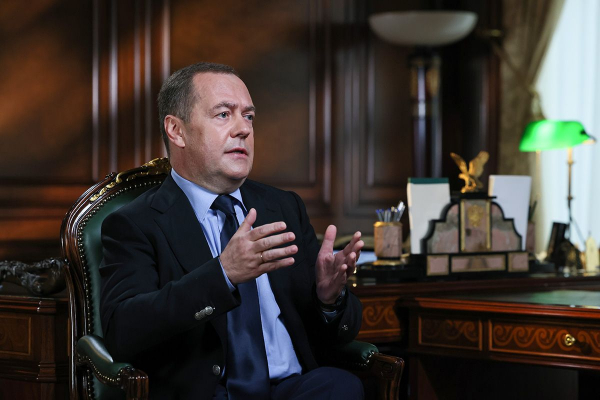 Медведев нашел компоненты биооружия в западных лабораториях на Украине