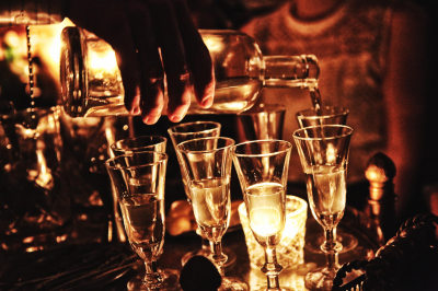 Нарколог Рудковский объяснил, как распознать алкогольную зависимость