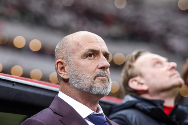 Роберт Левандовски &laquo;уволил&raquo; главного тренера сборной Польши Михала Пробежа