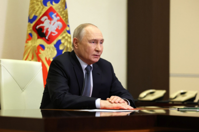 Путин поручил подготовить инициативы по защите прав миноритариев в России