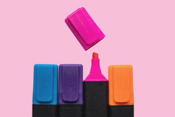 «Предназначение девушек — рожать»: Что о высказывании спикера НИШ думают в интернете