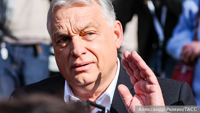 Песков заявил о готовности России наблюдать за курсом Венгрии