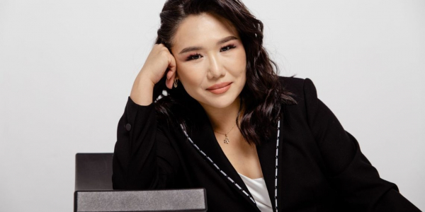 Фейк о проведении &laquo;Бессмертного полка&raquo; в Астане: главред SHYNDYK.KZ Газиза Раимбек стала жертвой провокации