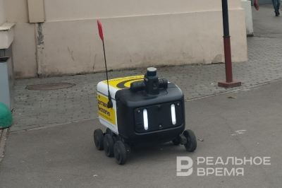 В двух районах Казани начали ездить роботы-доставщики