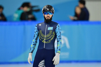 Казахстанский шорт-трекист завоевал серебряную медаль чемпионата мира в Китае