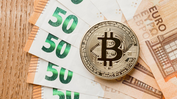 BTC укрепляется: крипторынок растет несмотря на геополитическую нестабильность