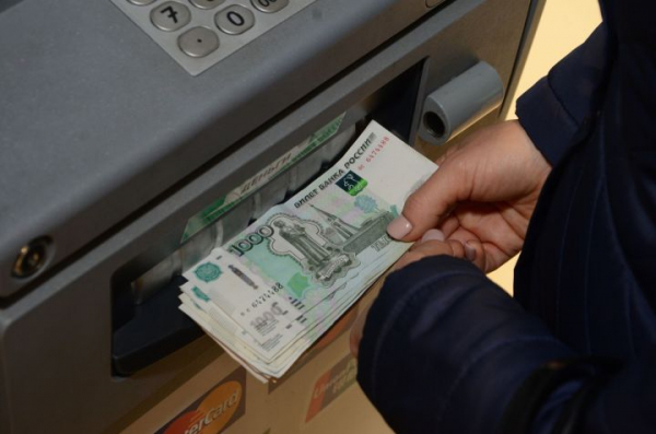 За десять лет средняя зарплата по России выросла на 317 процентов