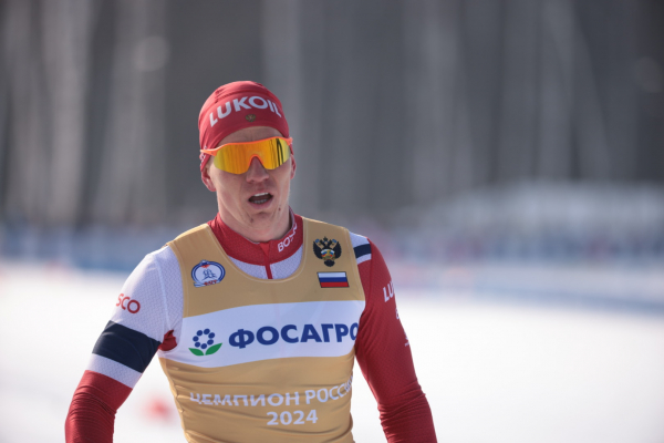 Большунов выиграл &laquo;золото&raquo; индивидуальной гонки в&nbsp;финале Кубка РФ&nbsp;в&nbsp;Апатитах