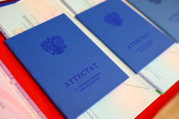 SuperJob: 63% родителей 11-классников заявили, что их дети пойдут в вузы