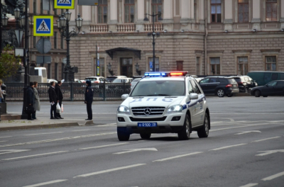 Вечерняя драка со стрельбой в Петербурге: двое госпитализированы, стрелок задержан