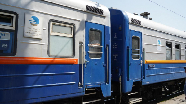 Еще по трем маршрутам запустят женские вагоны в Казахстане