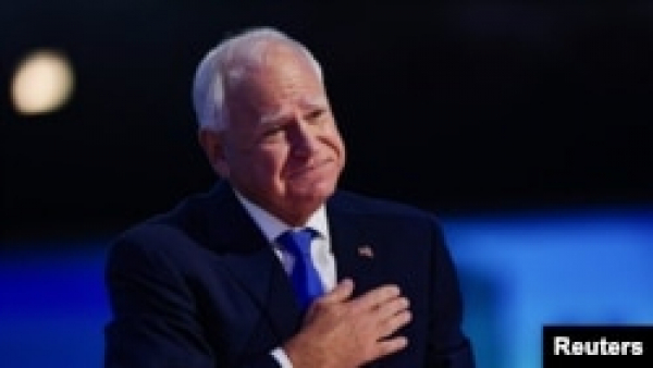 Тим Уолз принял номинацию на пост вице-президента США от демократов