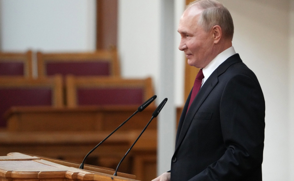 Путин: Гагарин открыл людям путь к звездам