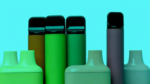 Курьеры доставляли вейпы школьникам прямо до дома в Алматы