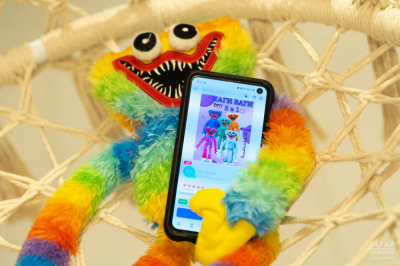 Кравцов: В России обсуждается запрет телефонов для детей младше определенного возраста