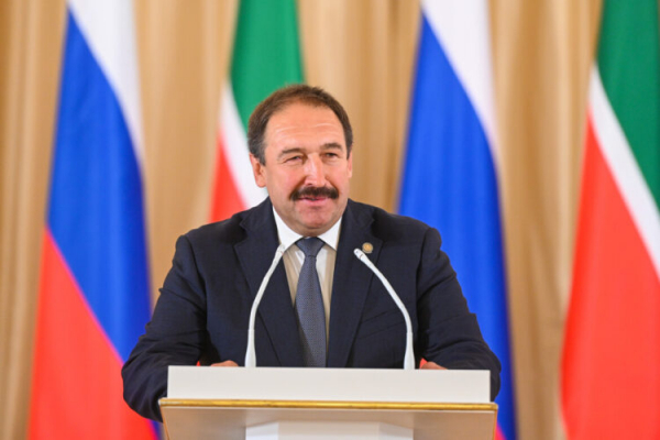 Алексей Песошин поздравил жителей Татарстана с Днем космонавтики