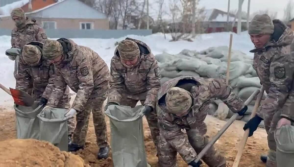 Вертолеты и беспилотники подготовило Минобороны для борьбы с паводками