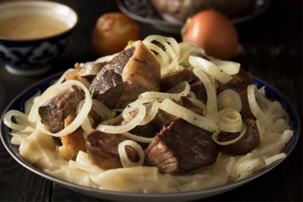 Қазақтың ұлттық тағамдарын әзірлейтін мейрамханалар мен кафелер