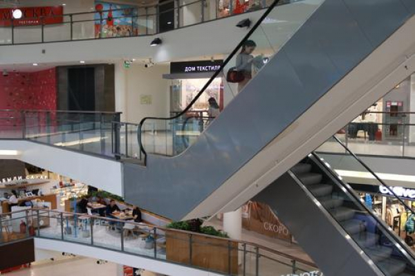 Бастрыкин ждет доклад расследования смерти человека в ТЦ Петербурга