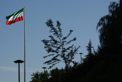 Политолог Мендкович заявил о возможности военного конфликта США и Ирана