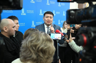 Унижают людей с инвалидностью и иронизируют над смертями в армии – депутат жестко высказался о чиновниках