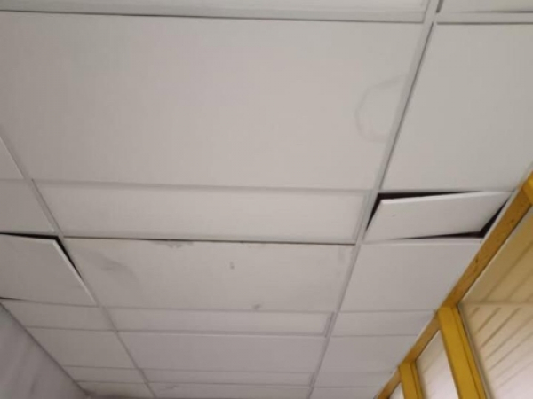 Народный репортер. Состояние остановок в Актобе оставляет желать лучшего