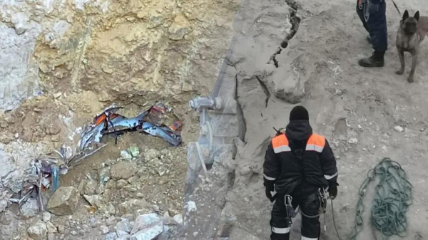 Спасатели нашли автобус, рухнувший под землю на руднике «Майкаинзолото», спустя полгода