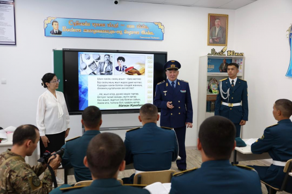 Министр обороны открыл военный колледж в Шымкенте