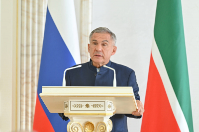 Минниханов вручил государственные премии в&nbsp;области науки и&nbsp;техники