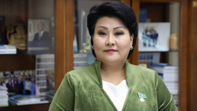 Осужденную экс-замакима Бакытгуль Хаменову заметили на свадьбе