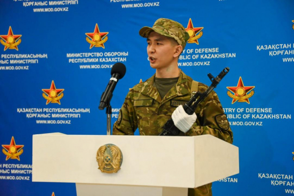 Молодые солдаты творческого взвода дали клятву на верность Родине