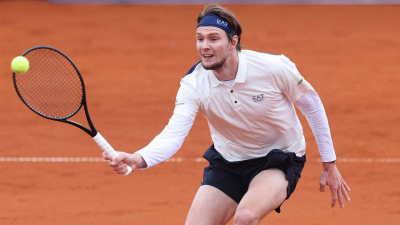 Бублик преподнёс сенсацию, обыграв действующего чемпиона на грунте