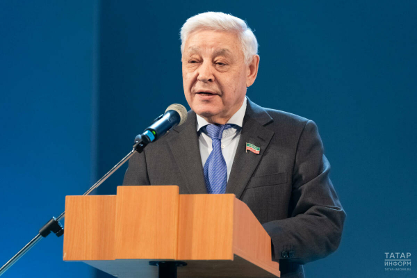 Мухаметшин заявил, что в России усиливают контроль за трудовыми мигрантами