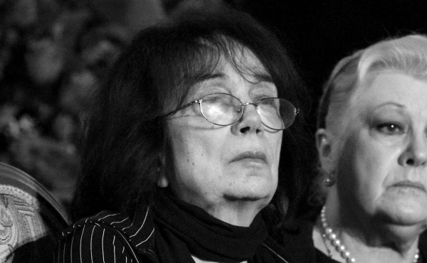 Умерла цирковая артистка и вдова Баталова Гитана Леонтенко