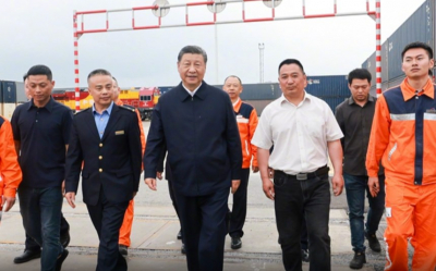 Си Цзиньпин совершил инспекционную поездку в Чунцин